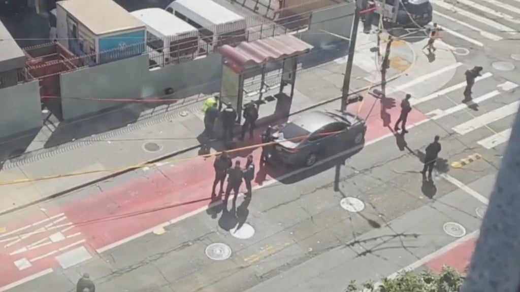 Suspect fleeing San Francisco police dies after crashing scooter, police say โ CBS Bay Area (KPIX), Hillsborough Technology news