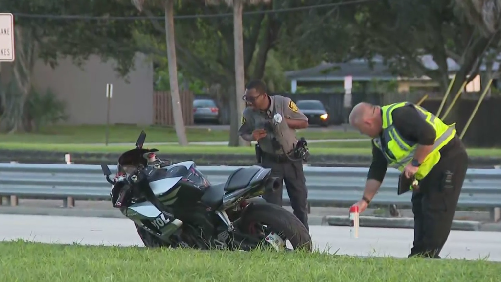1 dead, 1 injured in motorcycle crash on Sunrise Boulevard near Florida's Turnpike, authorities say — CBS Miami, Hillsborough Health news