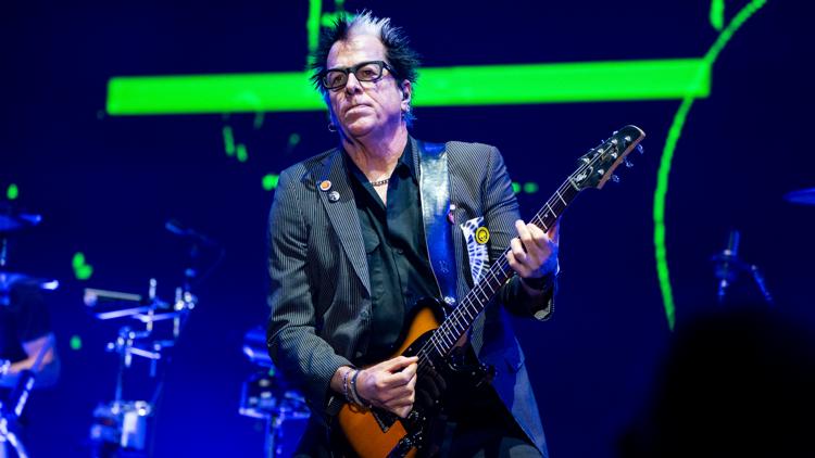 The Offspring guitarist Noodles leaves tour due to 'fairly serious health issue' — WTSP Entertainment Tampa Bay, Hillsborough Health news