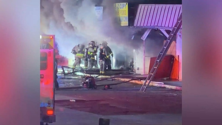 Fire ravages abandoned San Antonio strip center amid upcoming construction plans — KENS 5 (San Antonio), Hillsborough Business news