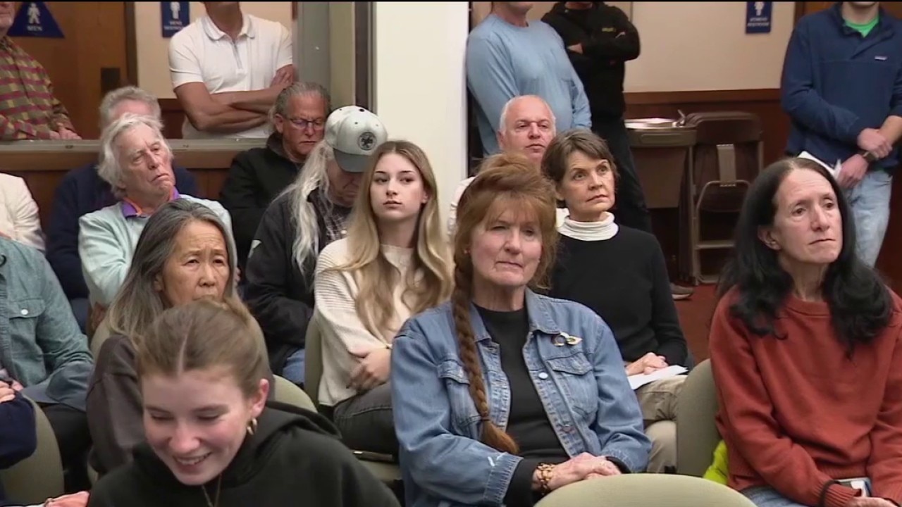 San Anselmo considers ban on all tobacco products  — KTVU FOX 2 Bay Area, Hillsborough Community news